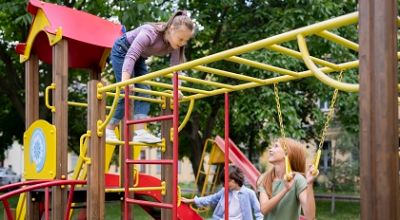 side-view-kids-playing-park side-view-kids-playing-park